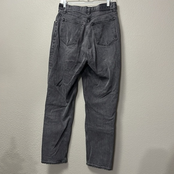 Abercrombie & Fitch Curve Love Ultra High Rise 90s Straight Jean - Picture 11 of 16